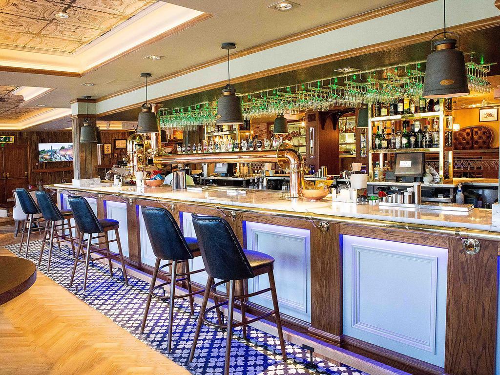 Busby Hotel Clarkston エクステリア 写真