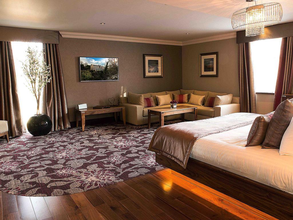 Busby Hotel Clarkston エクステリア 写真