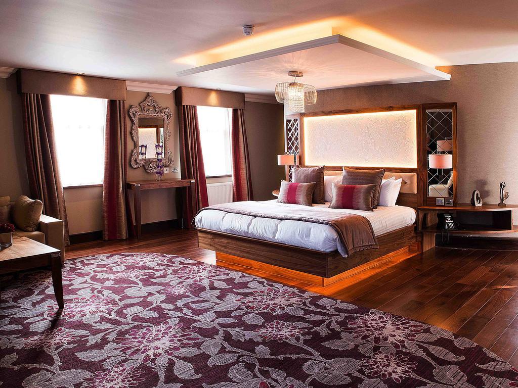 Busby Hotel Clarkston エクステリア 写真