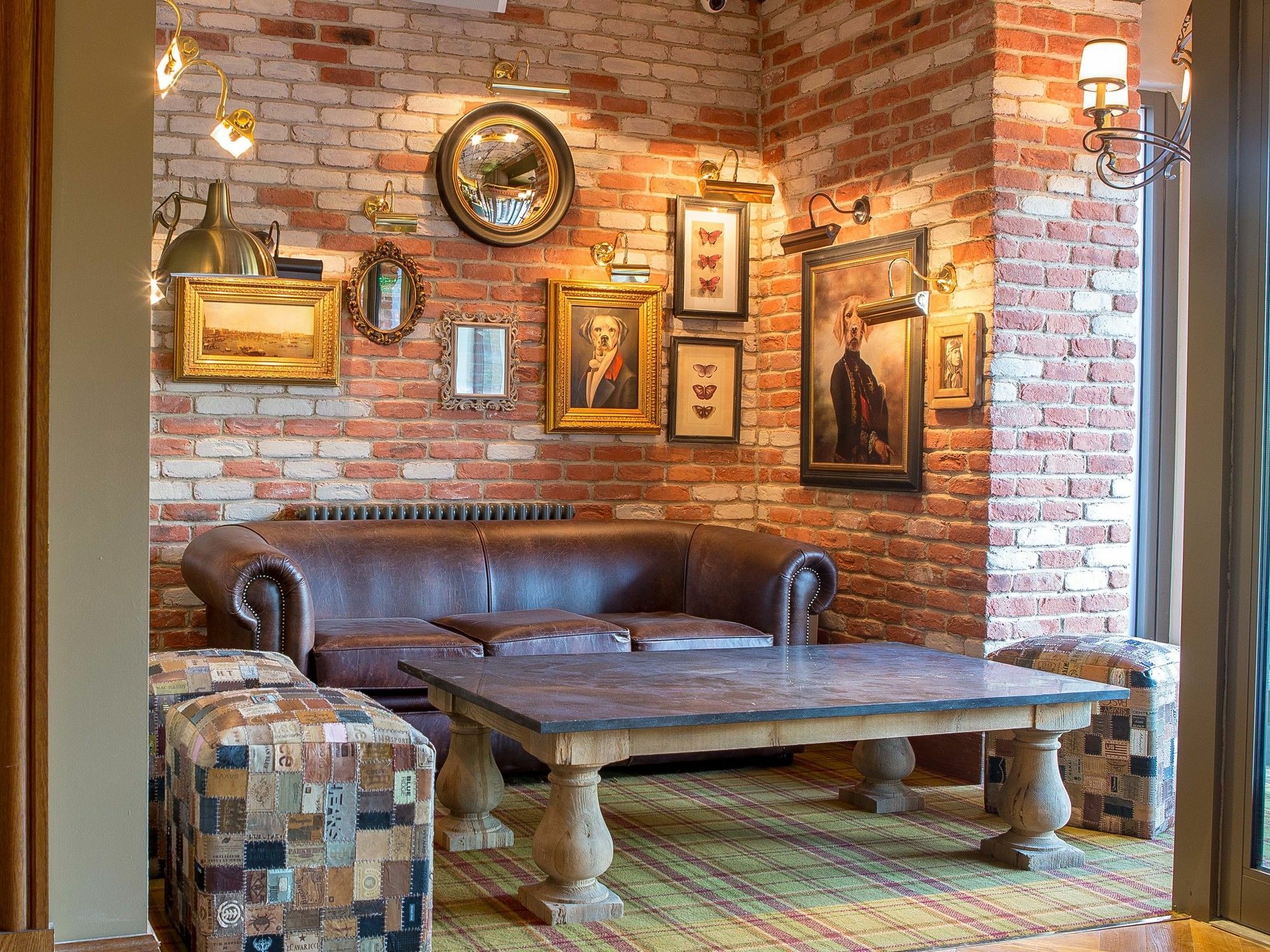 Busby Hotel Clarkston エクステリア 写真