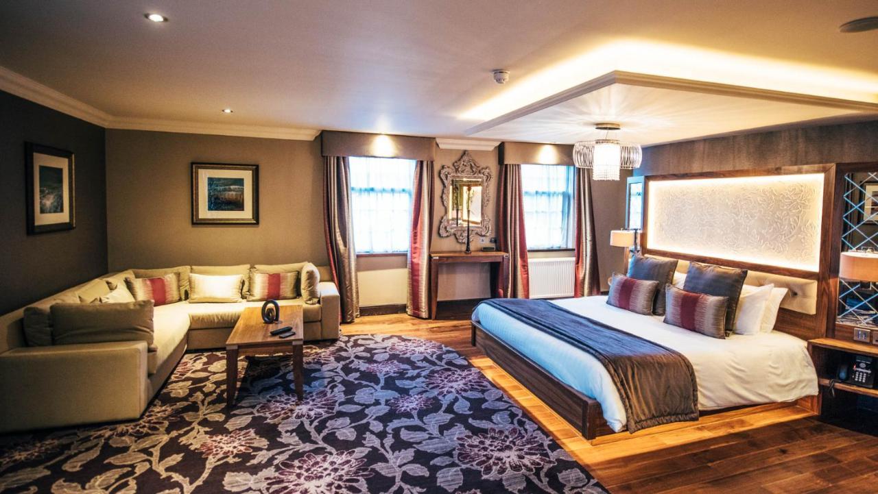 Busby Hotel Clarkston エクステリア 写真